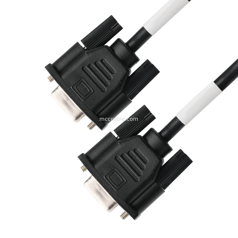 D-SUB-9Pin αρσενικό Τύπος SOLDER λευκό καουτσούκ πυρήνα νικελωμένο κέλυφος για D-SUB-9Pin θηλυκό συνδέσμους OEM / ODM