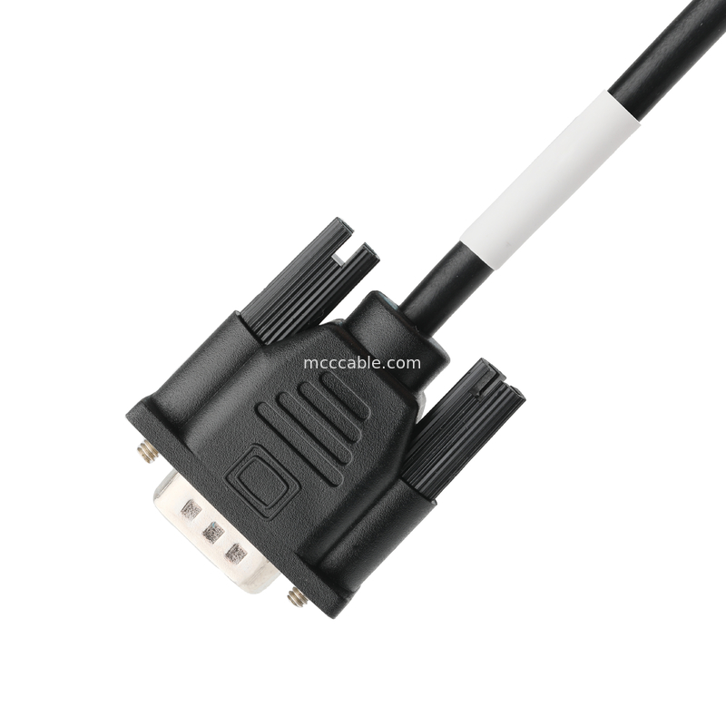 D-SUB-9Pin αρσενικό Τύπος SOLDER λευκό καουτσούκ πυρήνα νικελωμένο κέλυφος για D-SUB-9Pin θηλυκό συνδέσμους OEM / ODM